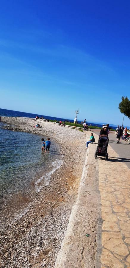 Port Leilighet Izola Eksteriør bilde